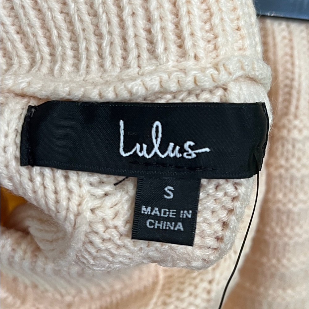 NWT Lulus Cable Knit Cream Turtleneck and Matching Skirt - Picture 7 of 7